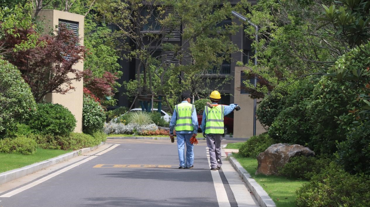 “生涯惬意，服务中意” 葛塘西片区地块保险房交付回访业主这样说